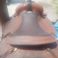 Saddle