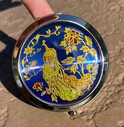 Brand new vintage Chokin Art Japanese peacock dual mirror compact