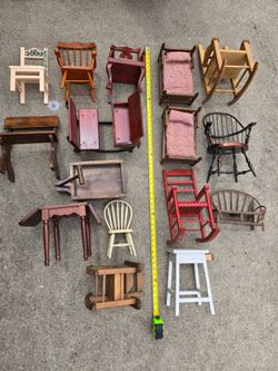 Doll house/mini furniture