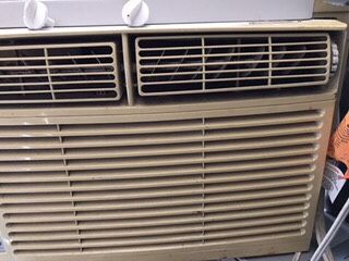 AC Unit Frigidaire