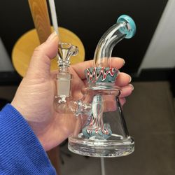 Brand New Beautiful Water Glass Art 