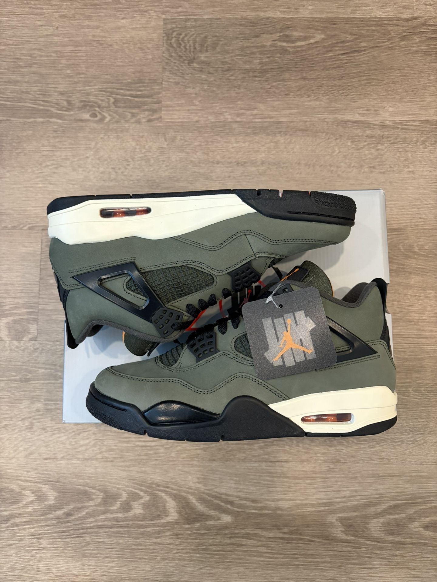 JORDAN 4 UNDEFEATED 8.5M