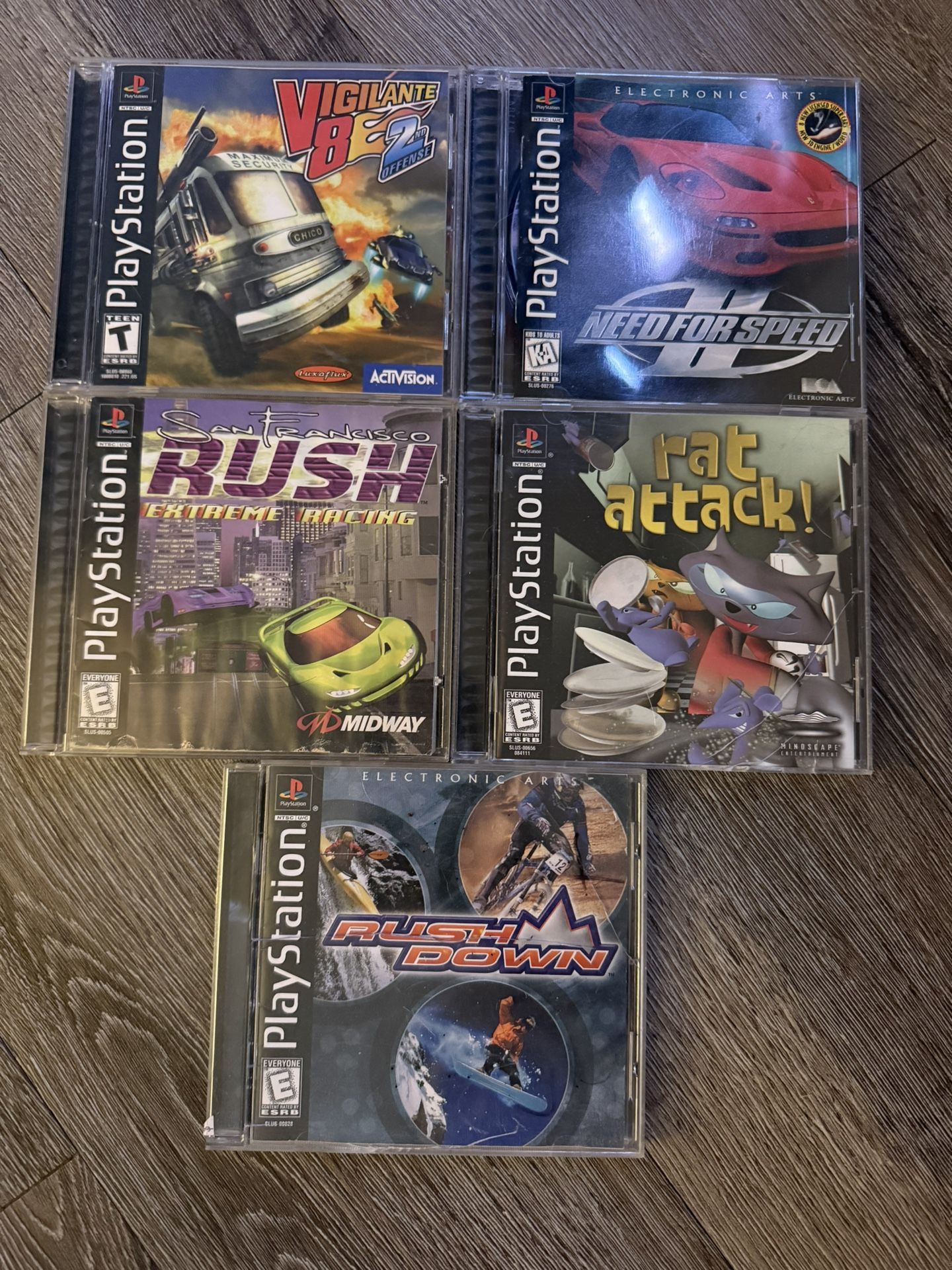PlayStation 1 Bundle, 5 Games PS1, CIB