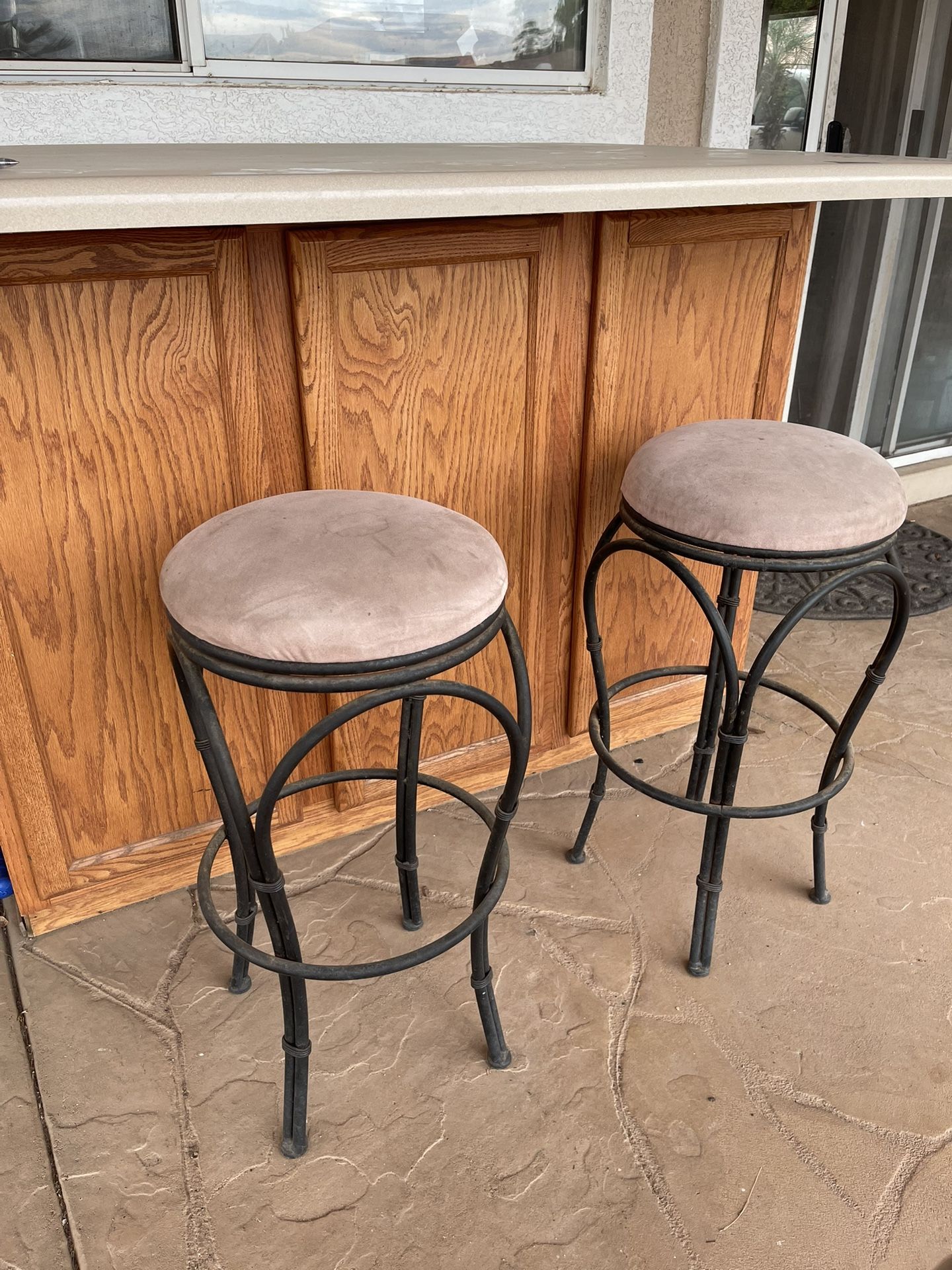 Swivel Bar Stools