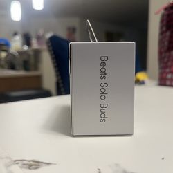 BEATS AIRPODS BRAND NEW