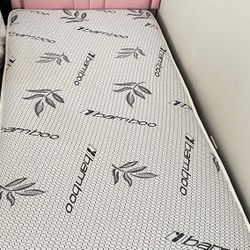 Twin Bed With Lights & Mattress