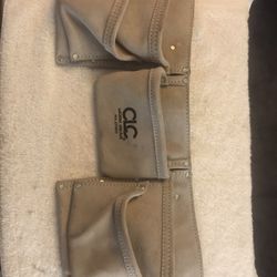 CLC Custom Leathercraft I370X3 Heavy Duty Suede Construction Work Apron & Steel Hammer Loop, 8 Pocket. 