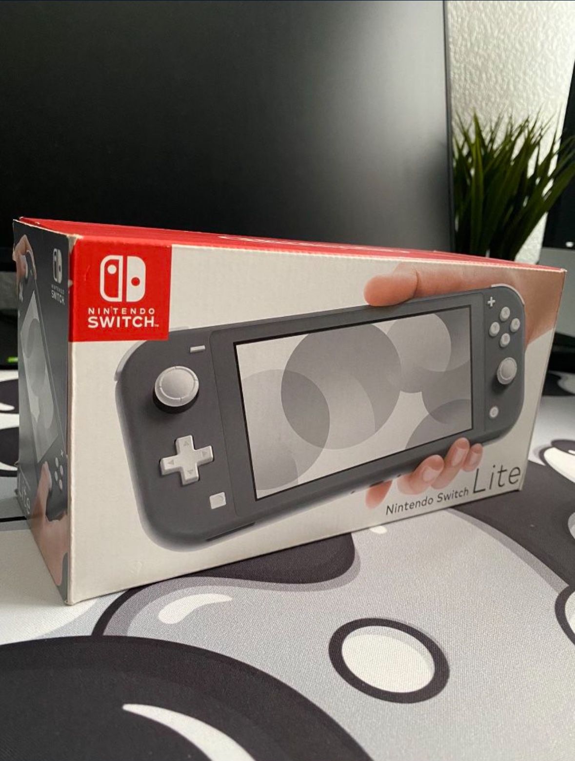 Nintendo Switch Lite | Gray + Accessories (read description)