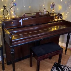 Wurlitzer Piano