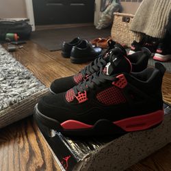 Jordan 4 Red Thunder Size 11