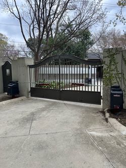 Liftmaster Gate Operator