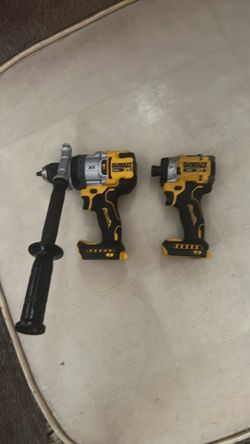 Dewalt 20v XR brushless combo drills impact driver used normal Wear