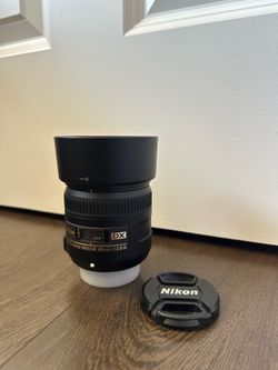 Nikon AF-S DX Micro-NIKKOR 40mm f/2.8G Macro