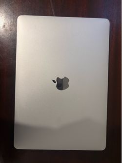 Apple MacBook Pro 13” (2017) – 500GB – Works Great – Battery Needs Service