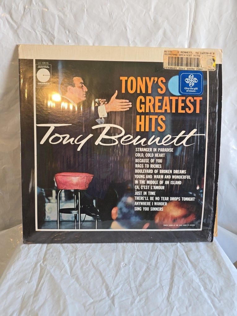 Vinul Tony Bennet Like New