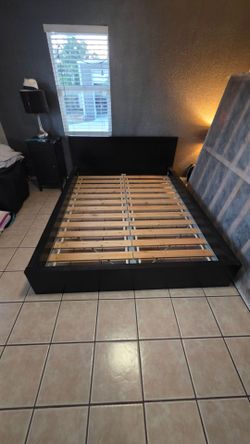 Ikea queen bed