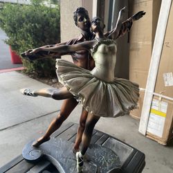 Large Figurine - Ballet Couple