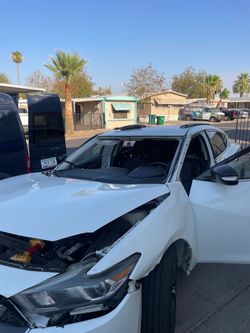 Auto glass