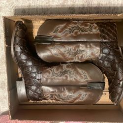 Botas De Pescado/Fish Scale Boots