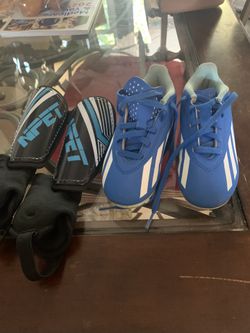 Soccer Shoes And Shin Guards Set Size 11 For Boys