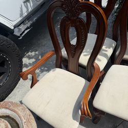 6 Dinning Room Chairs