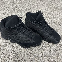 Black cats size 9 Jordan 13