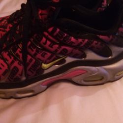 Women's Nike Shoes 