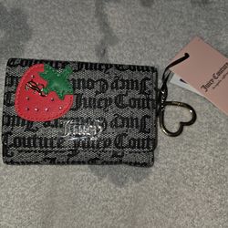 Juicy  Couture Strawberry 🍓 walnut