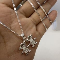 925 Sterling Silver Chain And Pendant 24” Cadena De Plata Con Dije 