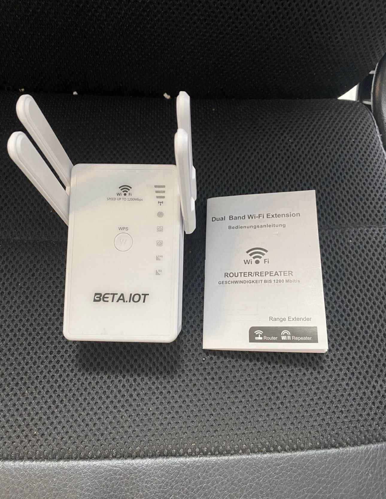 Beta.Iot AC1200 wifi. Amazon never used