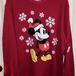 NWT Christmas Sweatshirt Size Large