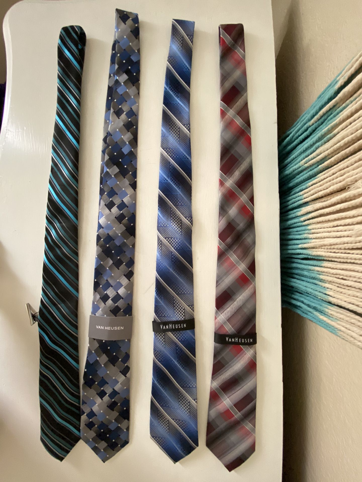 Brand new men’s ties (listing price is for bundle)