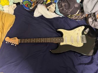 Squire by Fender