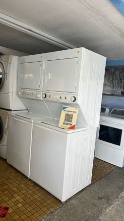 Frigidaire full size electric stackable washer and dryer