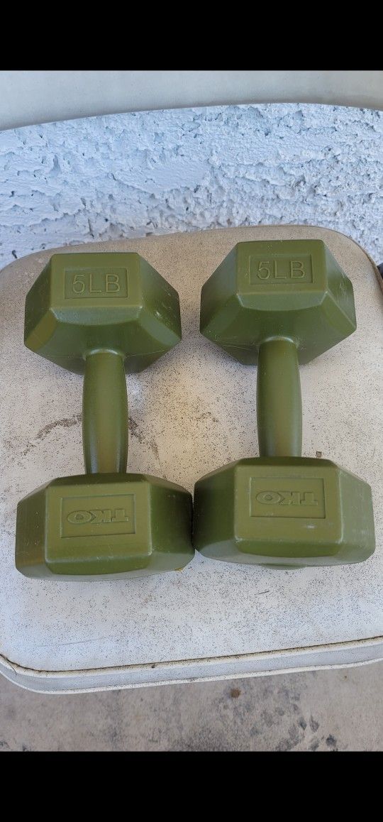 5 lbs pound green plastic tyko weights dumbbell