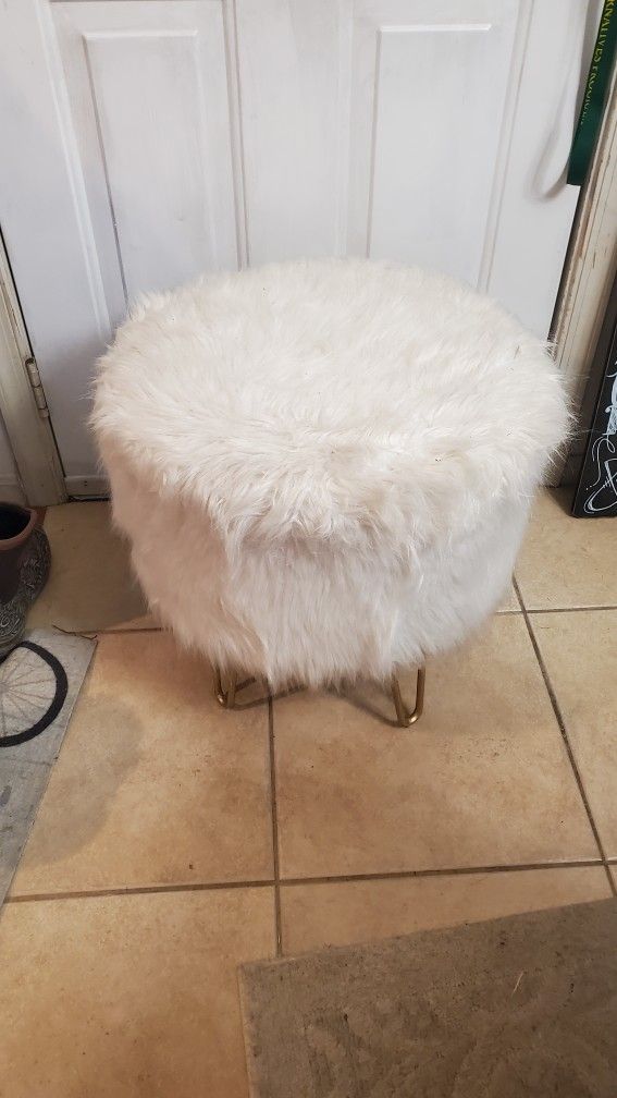 Faux Fur Ottoman