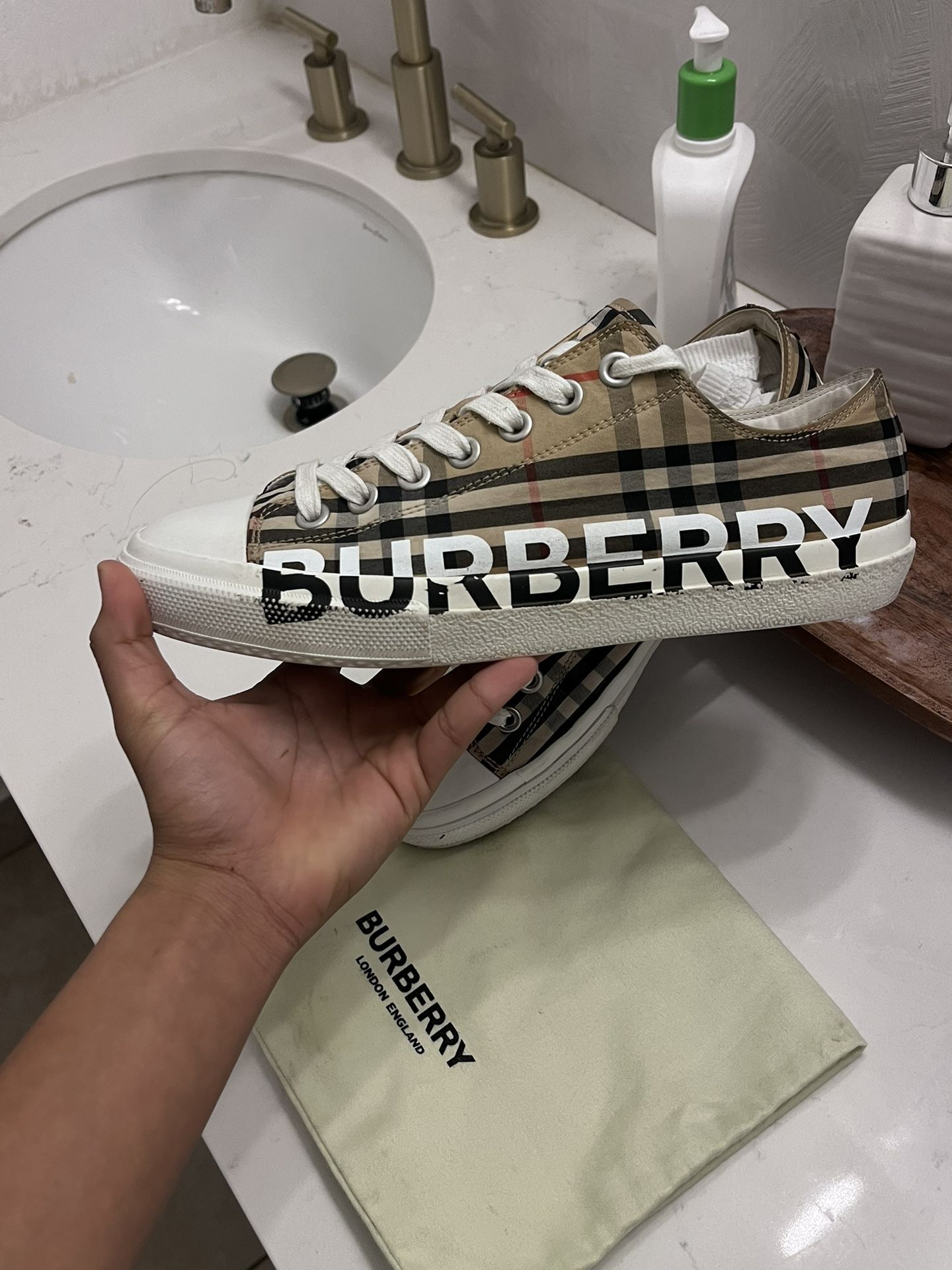 Burberry Vintage Logo Print Shoes
