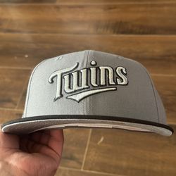 Twins 7 1/4 
