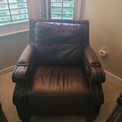 Beautiful Formal Leather Chair 