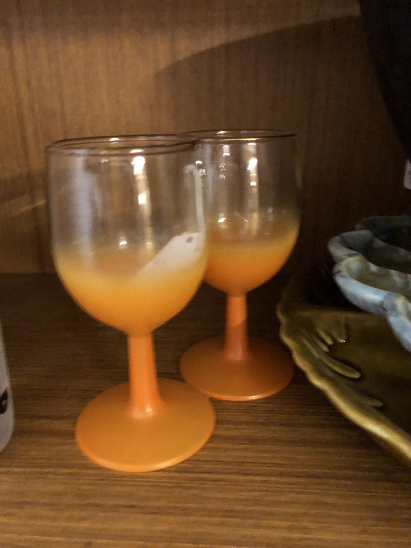 Set of two Blendo Footed Wine Glasses