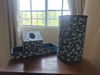 Bathroom wastebasket set