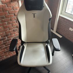 Secret Lab Gaming Chair
