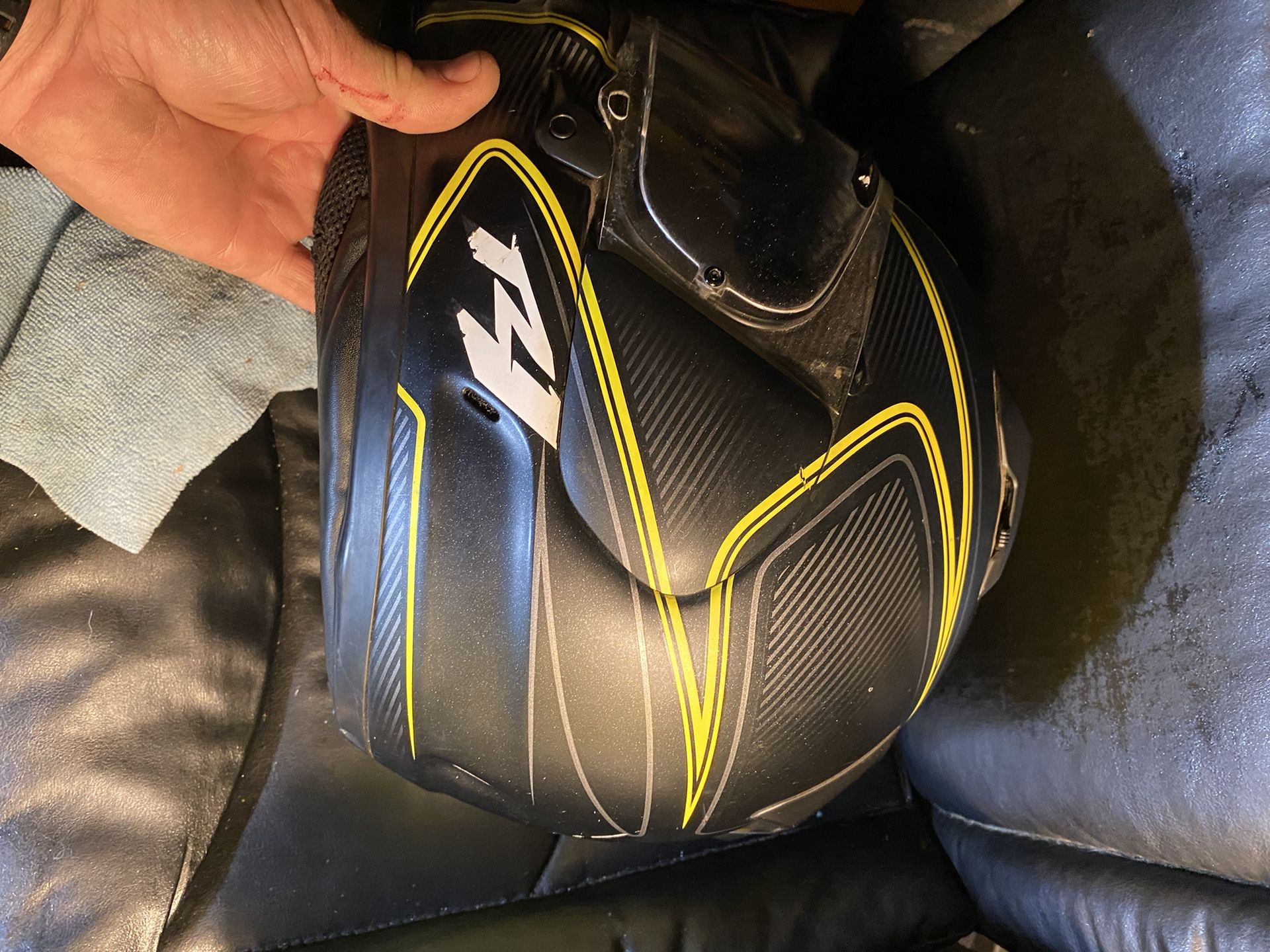 Arai Defiant X Motorcycle Helmet Used