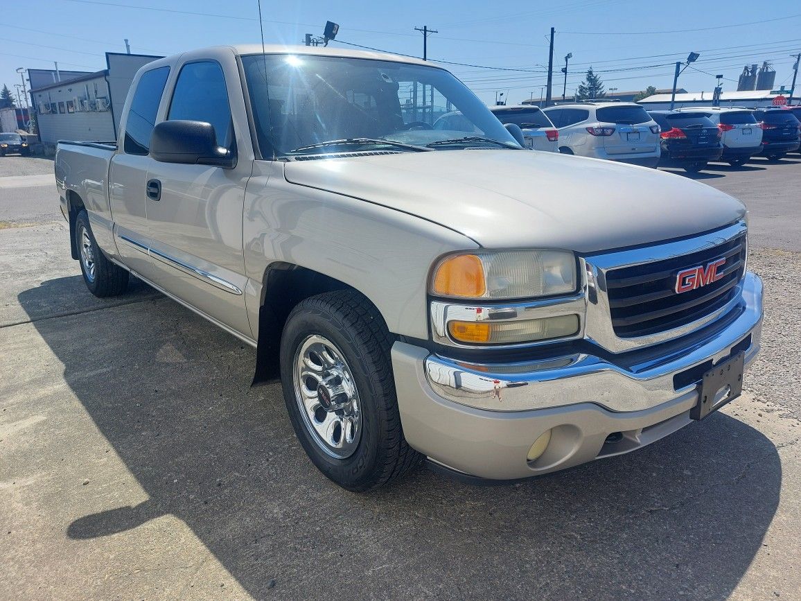 2005 GMC Sierra