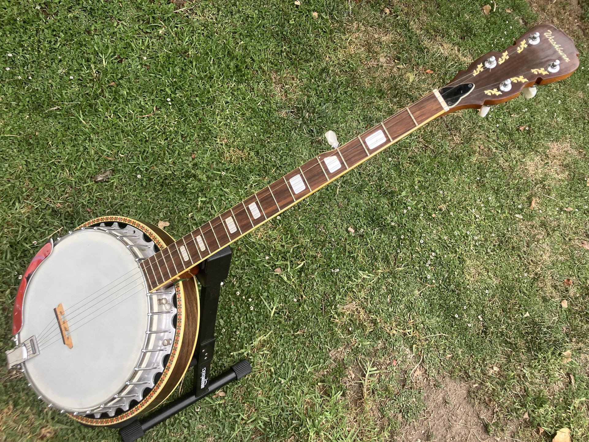 Old Washburn 5 string banjo
