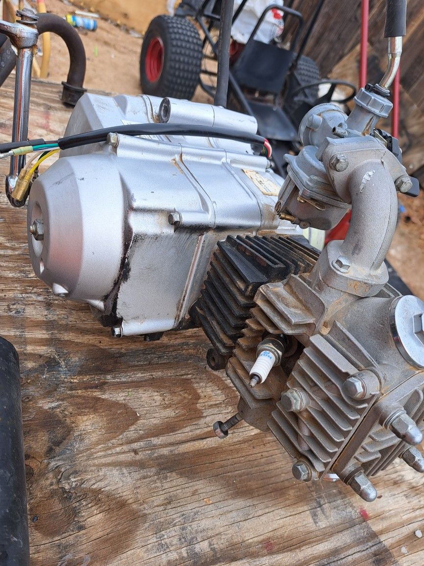 MINI ATV MOTOR 110CC