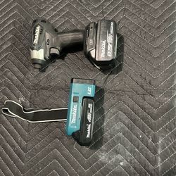 Mikita Impacts drill With 5Ah Batery &  Light With Batery