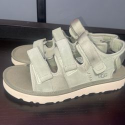 Mens UGG Goldencoast Multistrap sandals size 12