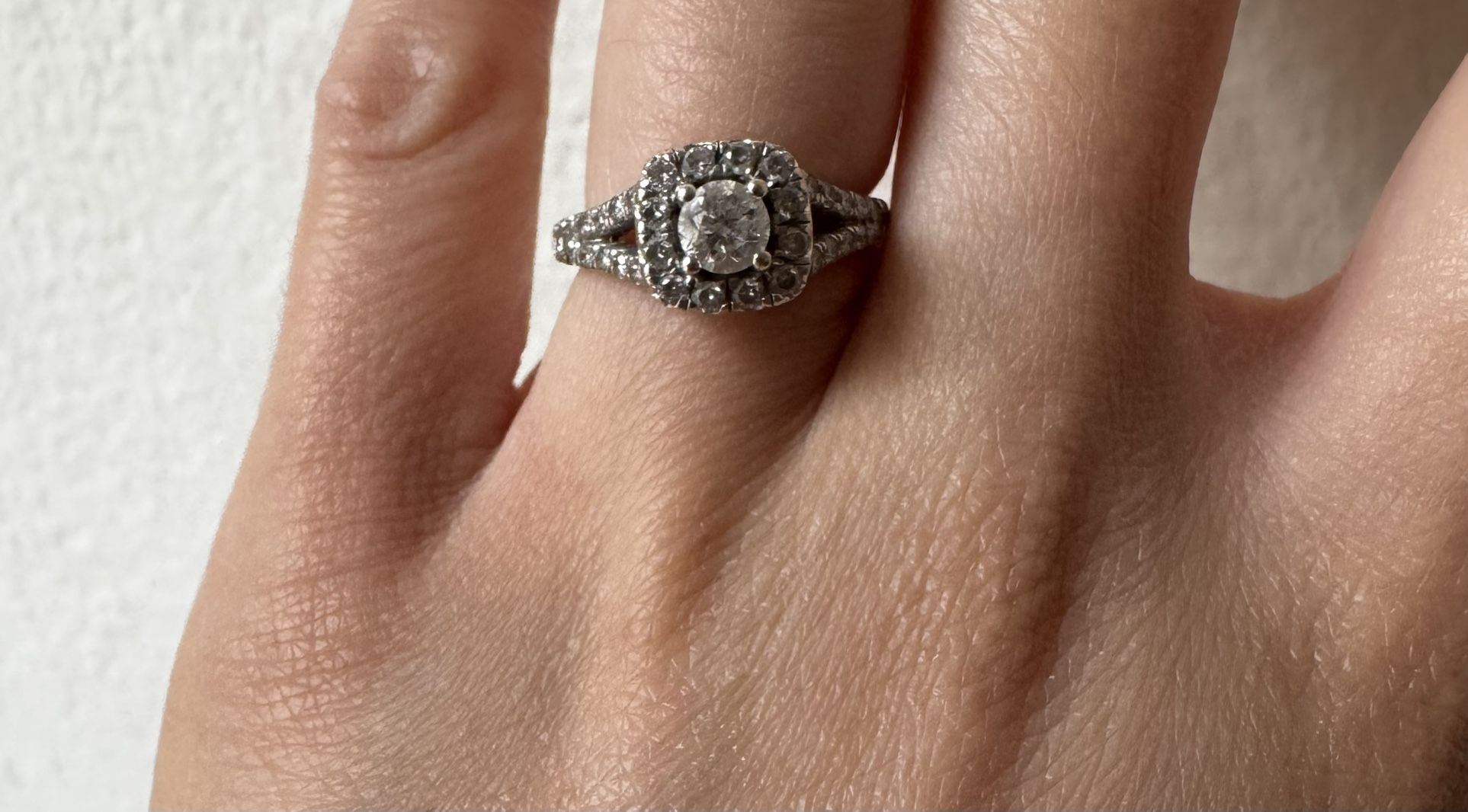 2ct 14k White Gold Diamond Ring- Size 4.25