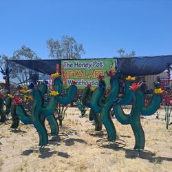 🌵Dancing Saguaro🐞Agaves🪷POTTERY 🌵METAL Yard Art🎨 Wall decor🐞
